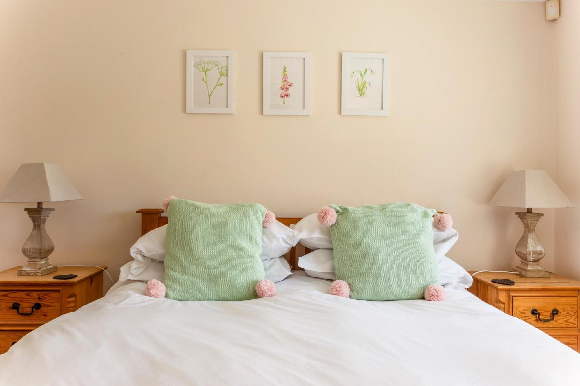 Bridge Farm Holiday Cottages Honeybourne Pokoj fotografie